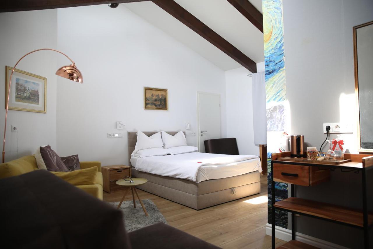 Steinacher Hof Fürth Екстериор снимка